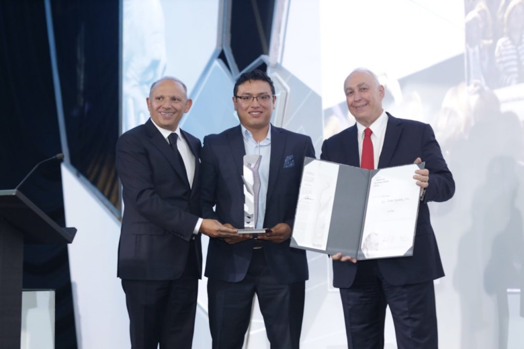 El jurado estuvo integrado por: María Ariza e Isidoro Ambe, entre otros.