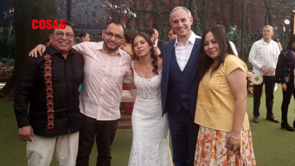Hugo López-Gatell se casó con Rebeca Peralta, destacada funcionaria. Evento de gran relevancia social y política en México.