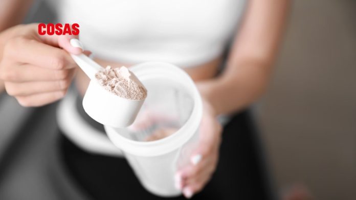 Las proteínas en polvo son suplementos útiles para atletas y personas con mayores necesidades proteicas.
